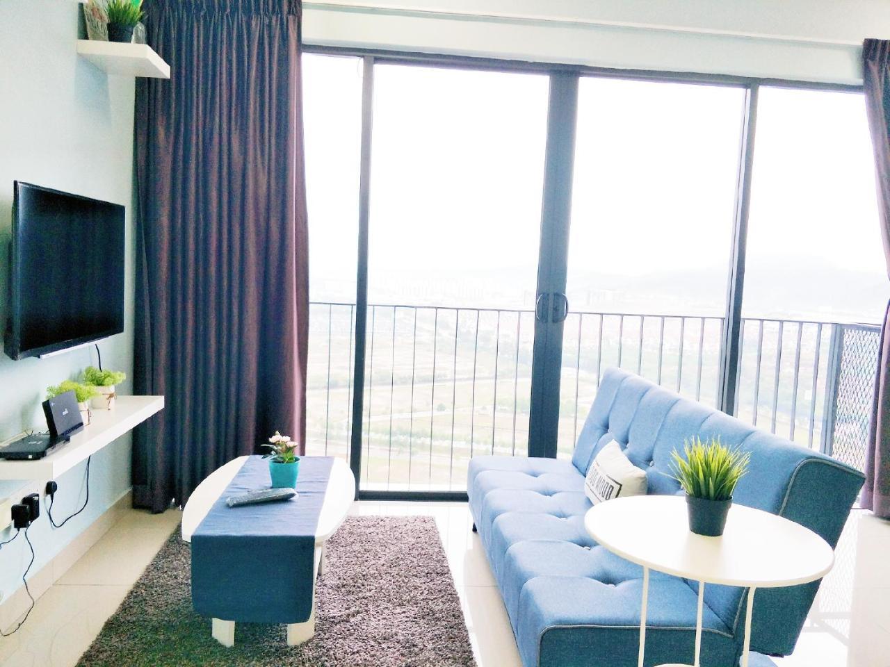 Miko's @ Setia Alam Apartment *