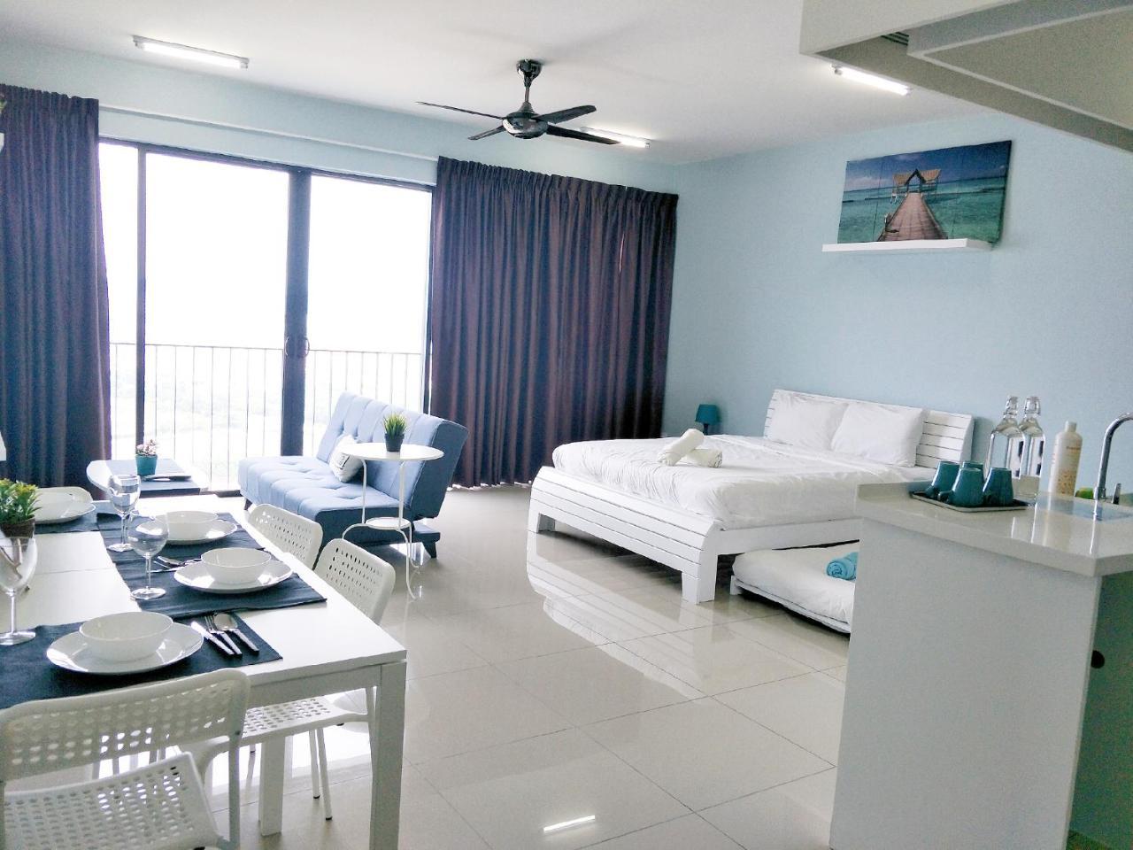 Miko's @ Setia Alam Apartment